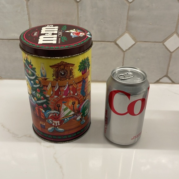 3 M&M Christmas tins - Picture 6 of 8